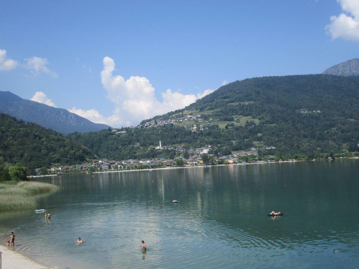 칼세라니카알라고 La Perla Del Lago 아파트 외부 사진